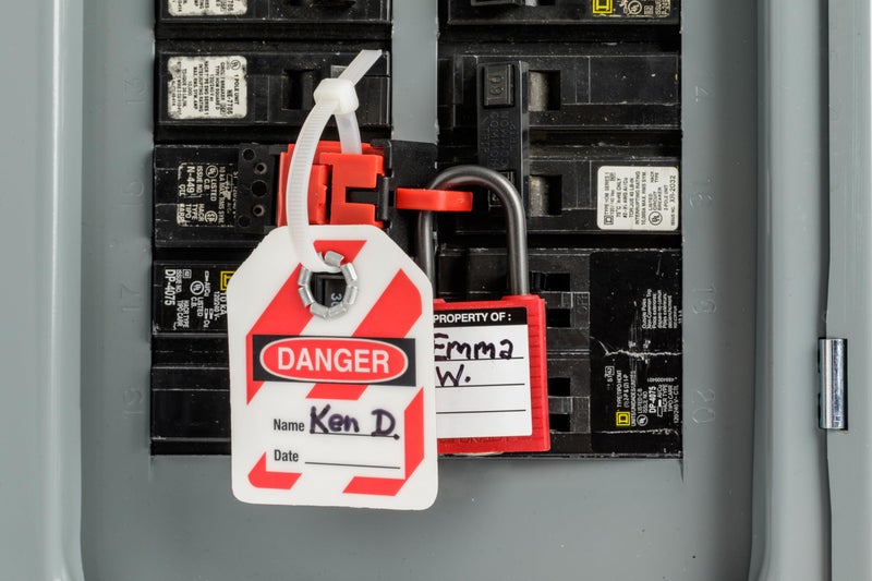 Brady Taglockâ„¢ Circuit Breaker Lockout Devices - 120/277 Volt Clamp-On Single-Pole Breaker Lockout Device with Detachable Cleat, No Lock Needed - Red - 148698 (Pack of 6) - Image 2
